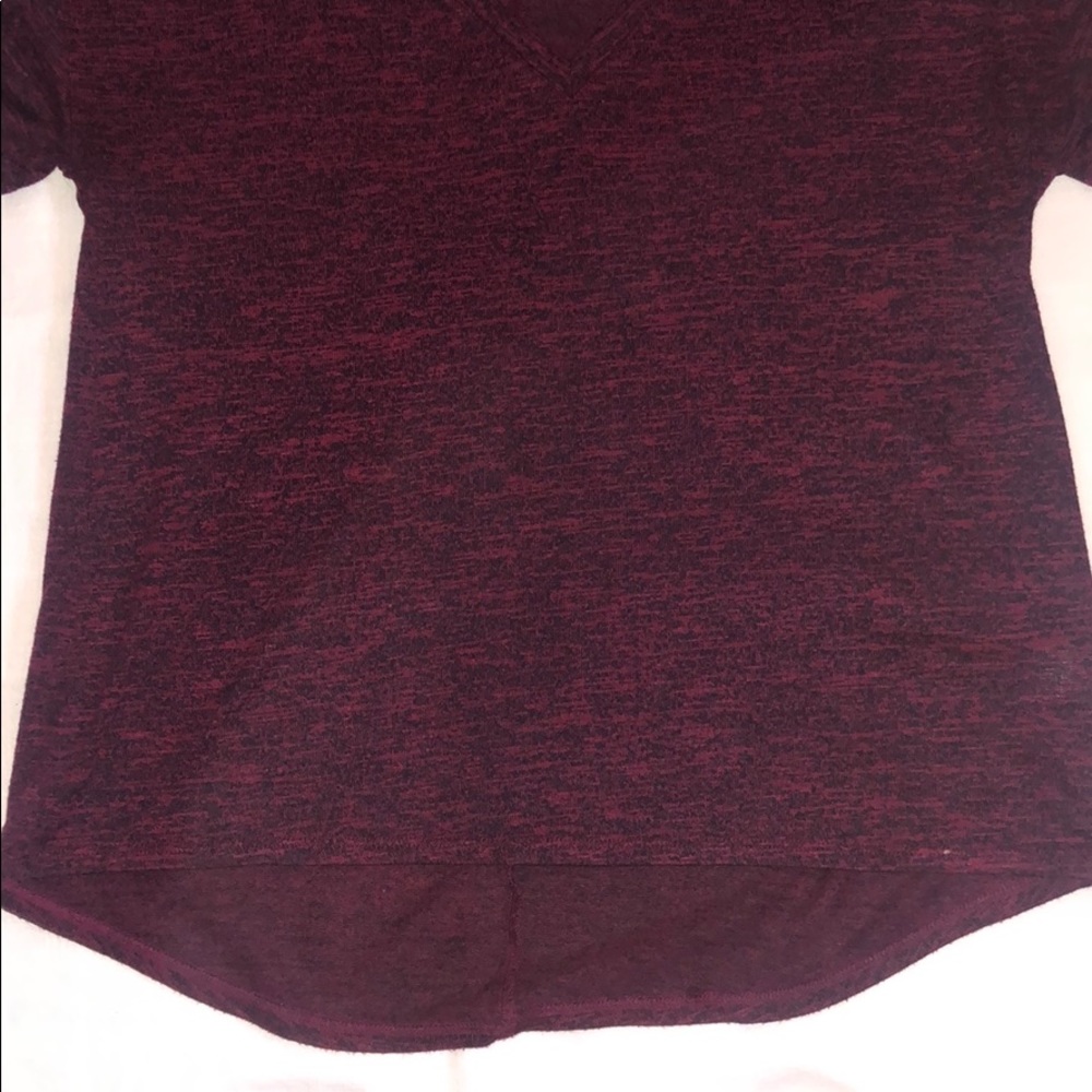 Basic v neck loose fitting tee - Picture 3 of 3